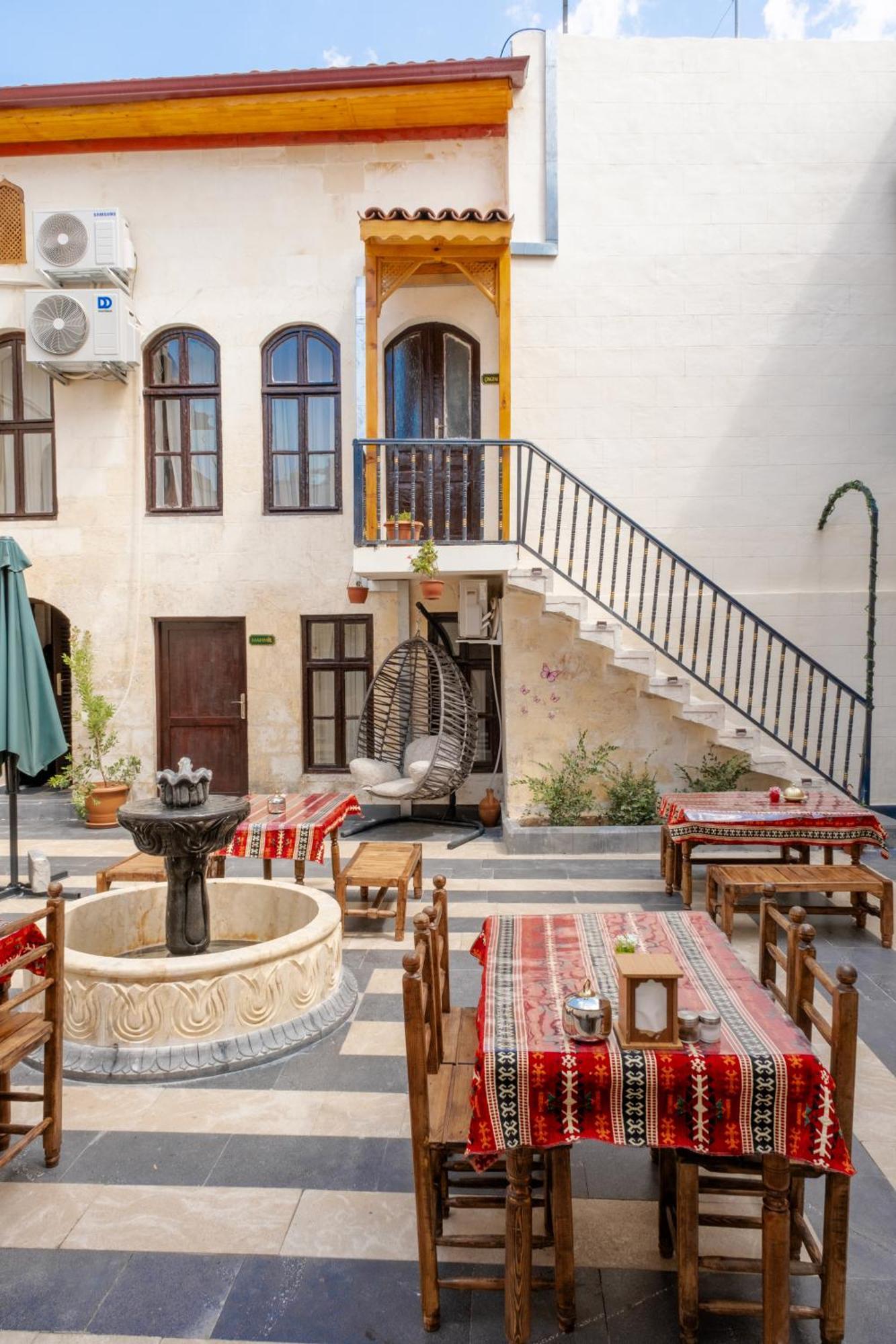 Hotel Dostlar Konagi Sahinbey Exterior foto