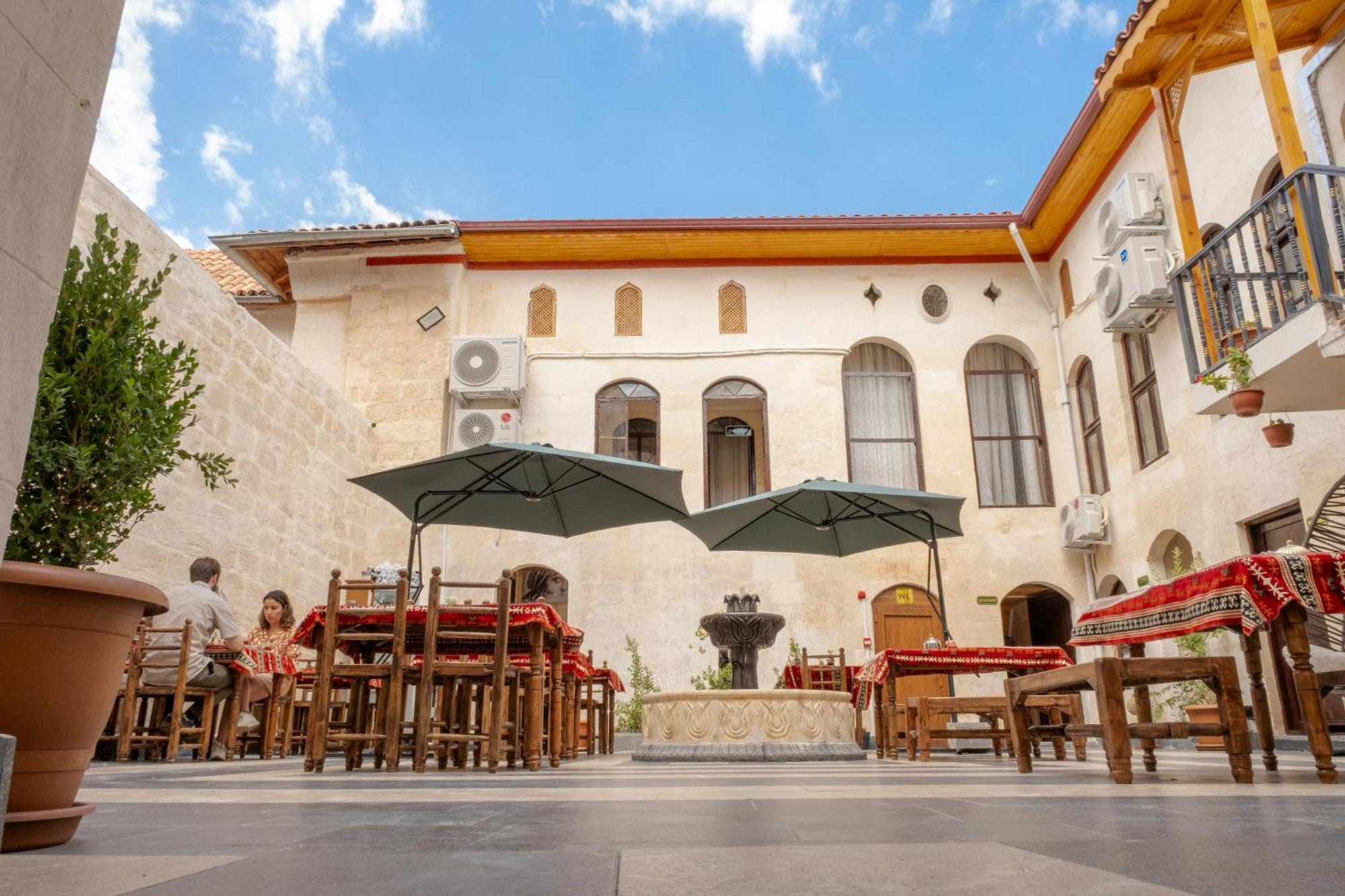 Hotel Dostlar Konagi Sahinbey Exterior foto